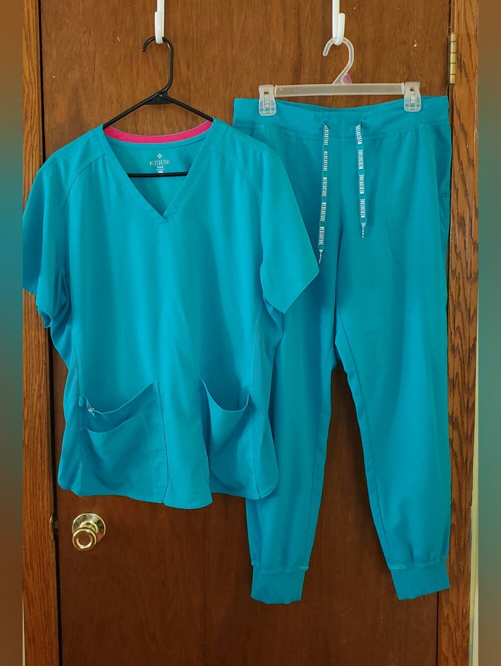 Med Couture Touch Scrub Set Turqouise Teal Top Sz Xl Pants Sz Medium